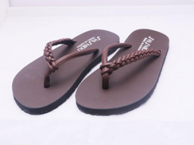 Cơ sở gia công dép tại Thành phố Hồ Chí Minh