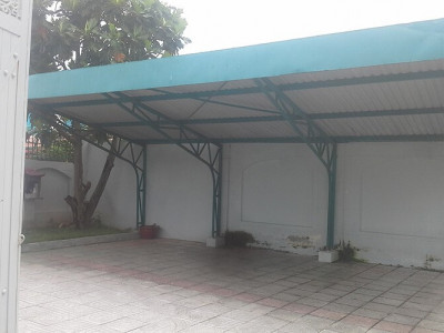 Báo giá làm mái hiên bằng tôn tại Tphcm