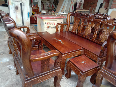 Cơ sở thu mua bàn ghế salon gỗ cũ Tphcm tận nơi