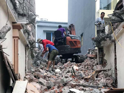 Dịch vụ đập phá tháo dỡ, vận chuyển xà bần tại Bến Lức