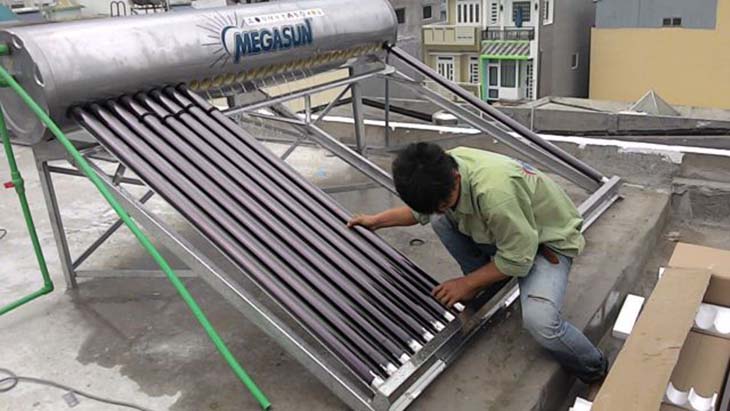 Dịch vụ khắc phục sự cố máy nước nóng năng lượng mặt trời giá rẽ tại tphcm