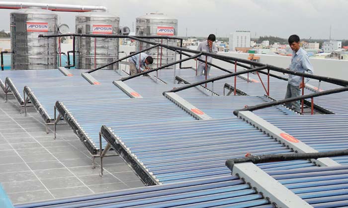 Nhận lắp sửa tất cả các loại máy nước nóng năng lượng mặt trời tại tân phú chuyên nghiệp