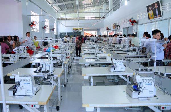 Công ty sản xuất, cung cấp sỉ lẽ quần áo trẻ em Tphcm
