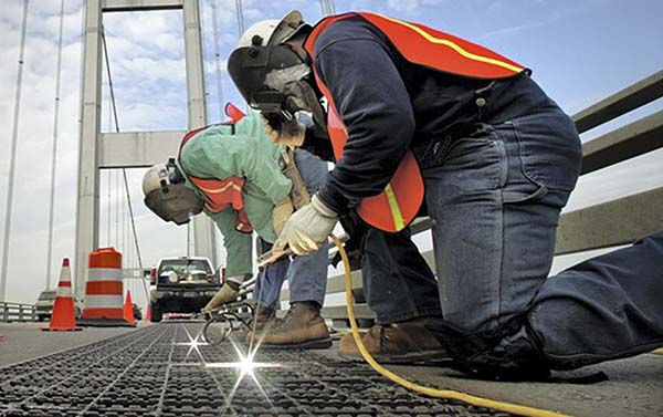 Công ty chuyên nhận hàn sắt tận nơi và sửa cửa sắt tận nơi tại tphcm