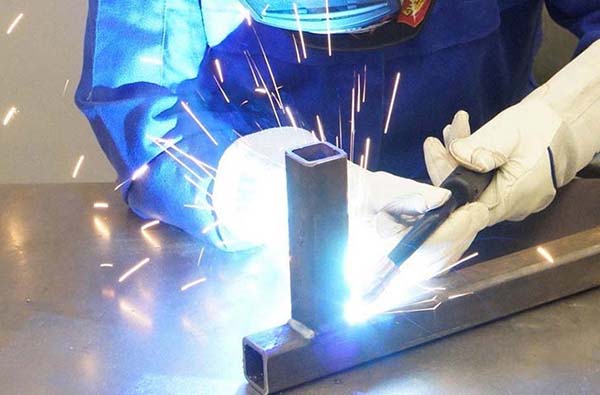 Hàn sắt giá rẽ, nhận hàn sắt tận nơi tại huyện củ chi tphcm