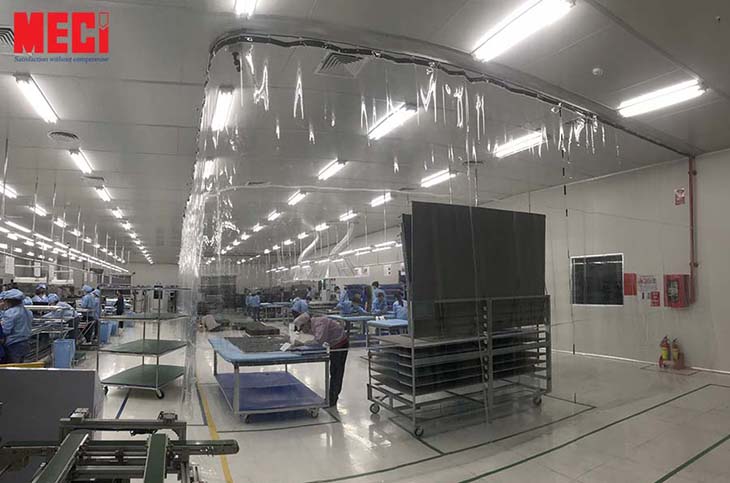 Thi công màn rèm nhựa kéo dạt tại Đồng Nai