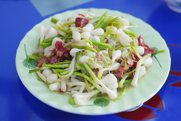 Gỏi củ tỏi Lý sơn