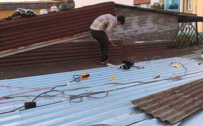 Tư vấn báo giá dịch vụ thay tôn chống dột mái tôn uy tín chuyên nghiệp tại Phan Thiết Bình Thuận